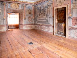 Rekonstrukce hradu (a: web)